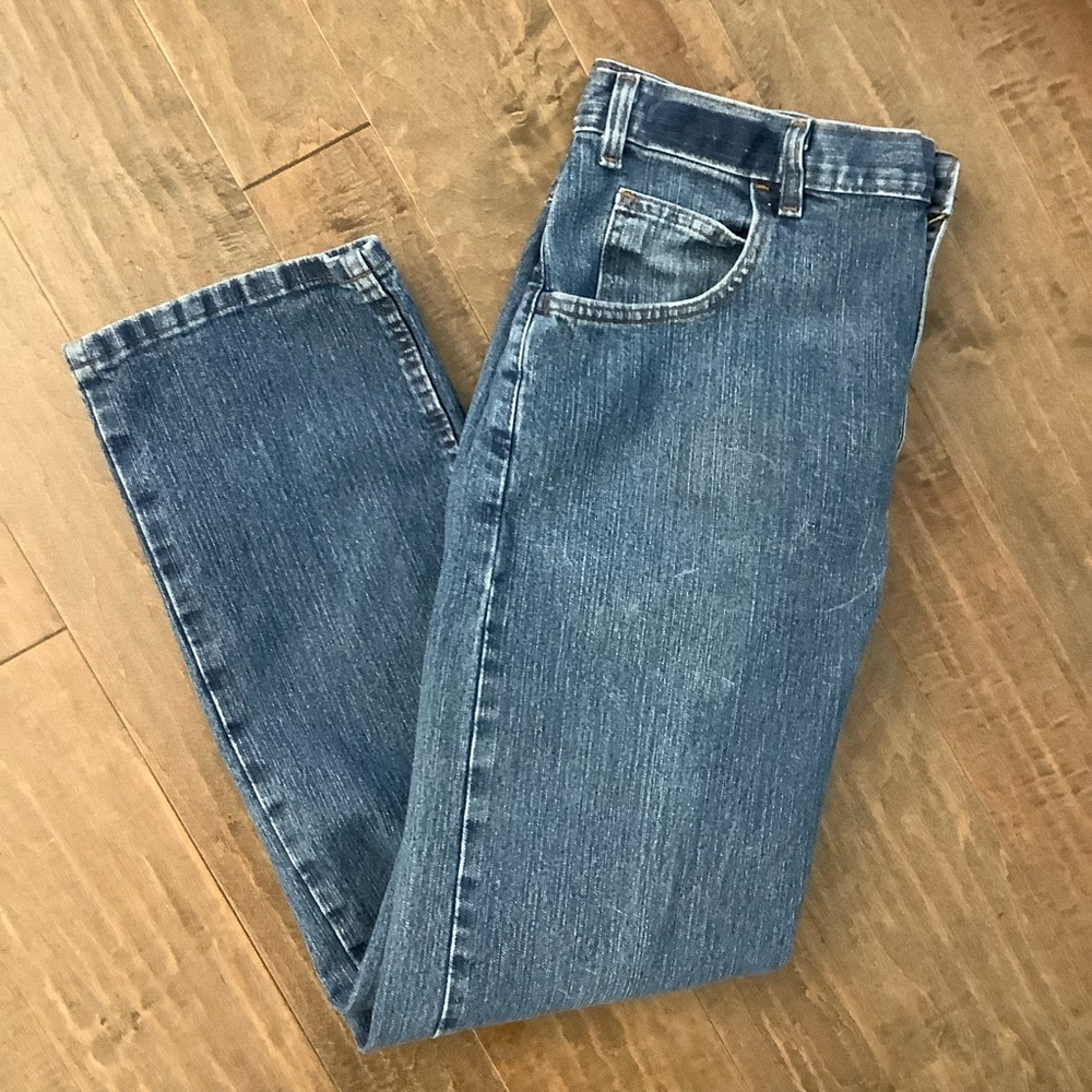 ARAMARK Classic Blue Flex Fit Denim Jeans 34-30